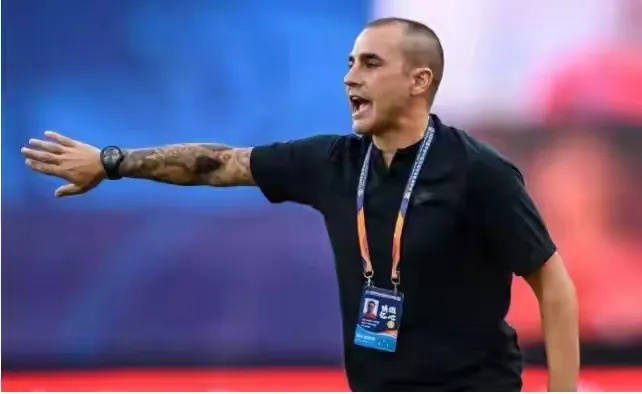 凄凉，前中超最佳主帅无人问津，在欧洲混不下去，想再回亚洲执教