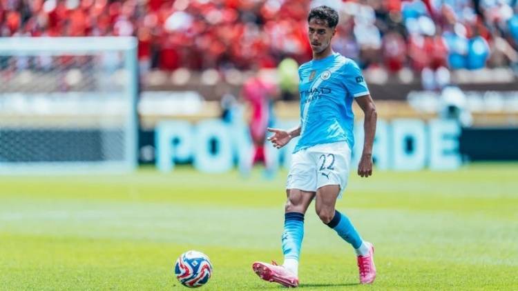 皇冠体育首页-官方：曼城后卫雷斯租借加盟赫罗纳，租期1个赛季