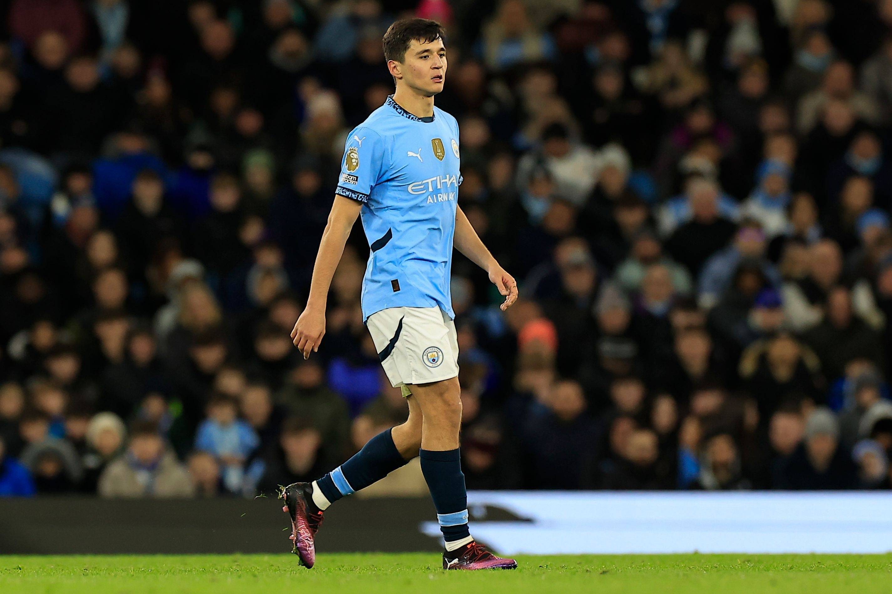 皇冠体育官网-曼晚：曼城计划留下胡桑诺夫，雷斯将外租赫罗纳