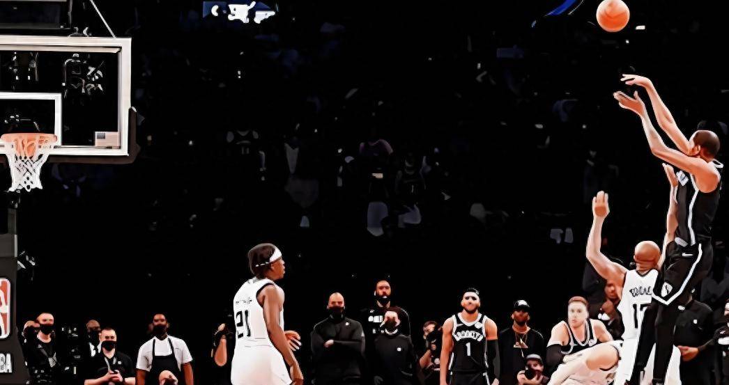 NBA四大意难平时刻！杜兰特踩线、罗斯伤病，科比谢幕成永恒遗憾