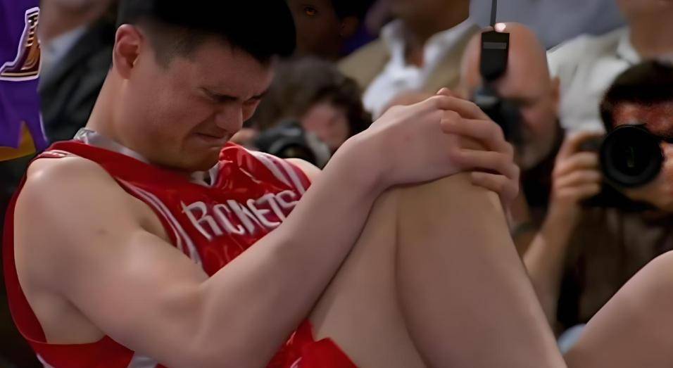 NBA四大意难平时刻！杜兰特踩线、罗斯伤病，科比谢幕成永恒遗憾