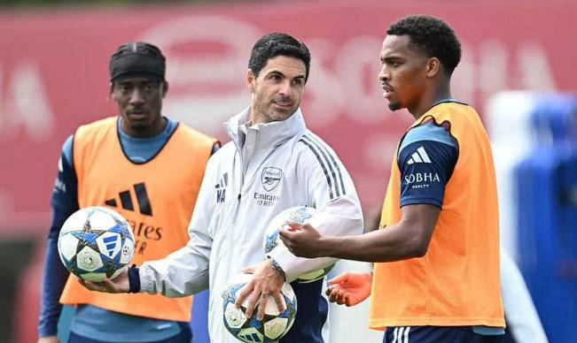 皇冠体育首页-卷土重来，阿森纳2025-26赛季首战阵容深度分析！