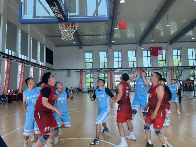 辽宁省朝阳市举办“先锋杯”职工篮球赛