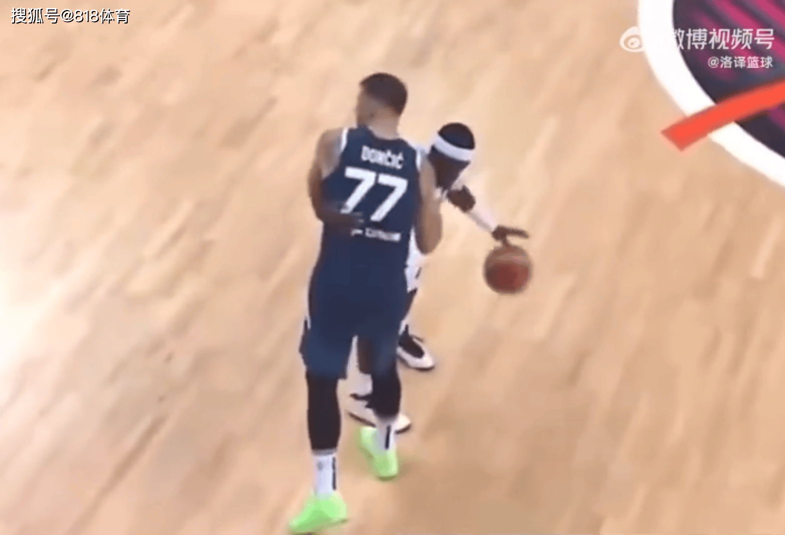 法国队亚布塞莱谈空篮刷分:是东契奇的错!他不该在我们进攻时握手