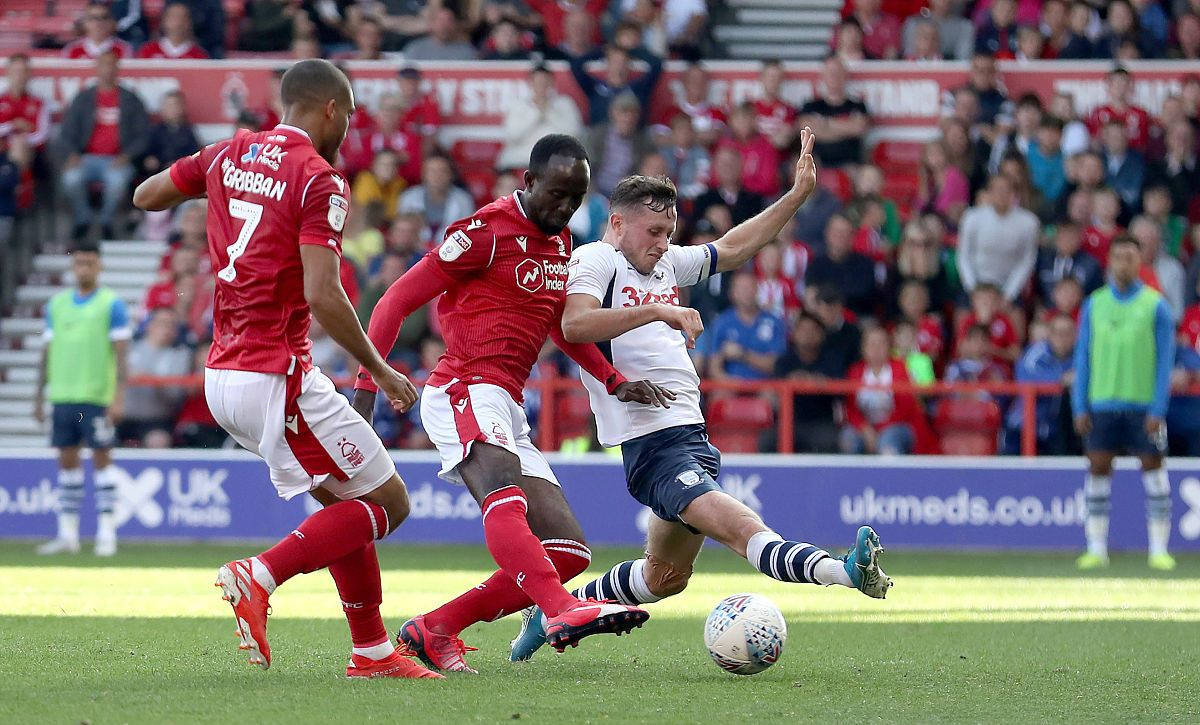 皇冠中国-欧联-贝蒂斯0-2森林：贝蒂斯将轮换，澳波要复制热刺奇迹|前瞻