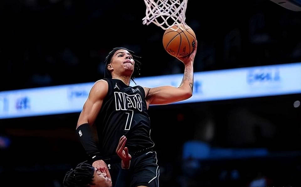 皇冠体育官网-克利夫兰骑士签下前活塞球员基利安-海斯，拒绝欧洲豪门邀约