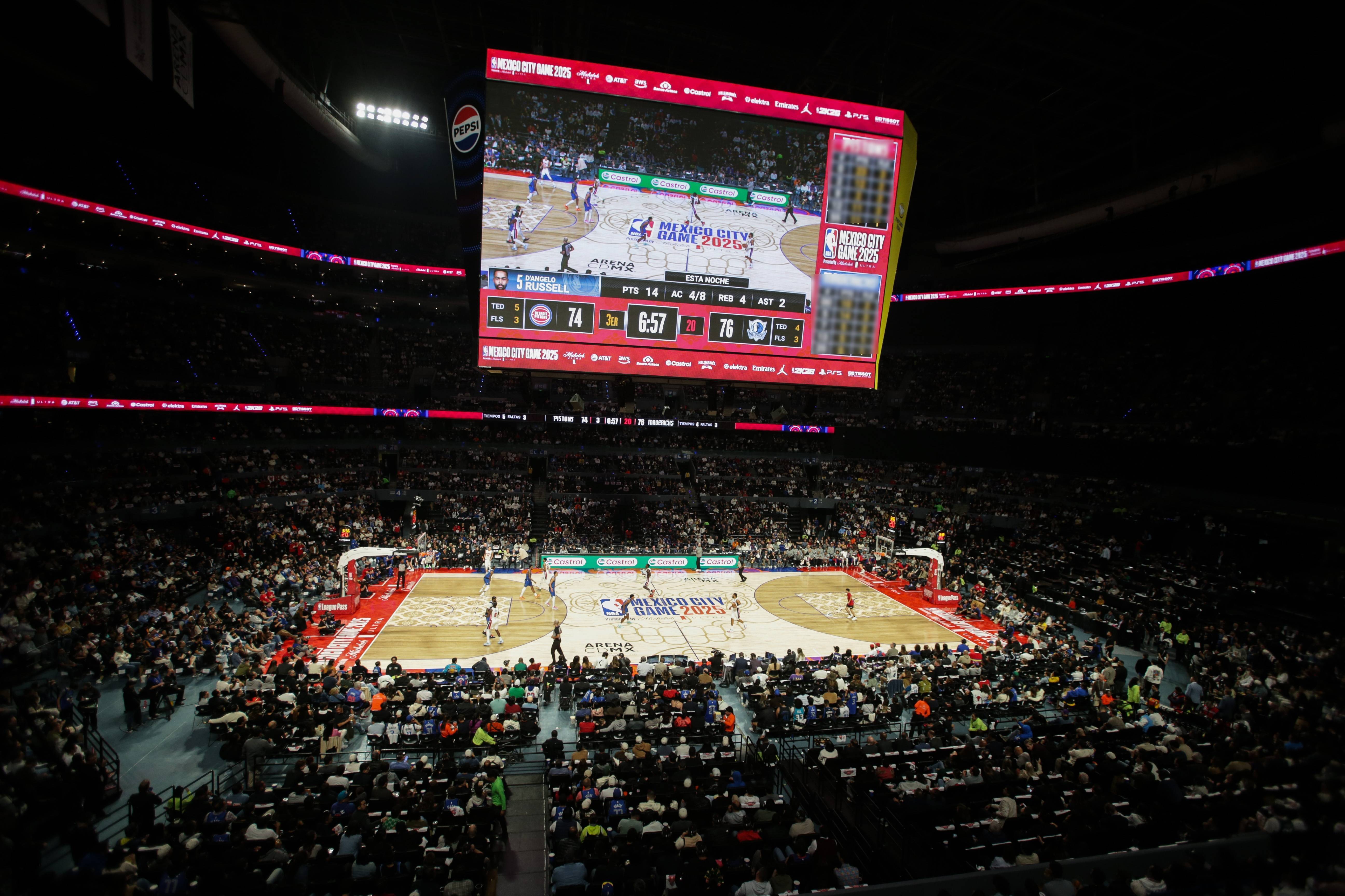 皇冠-（体育）篮球——NBA常规赛：底特律活塞胜达拉斯独行侠