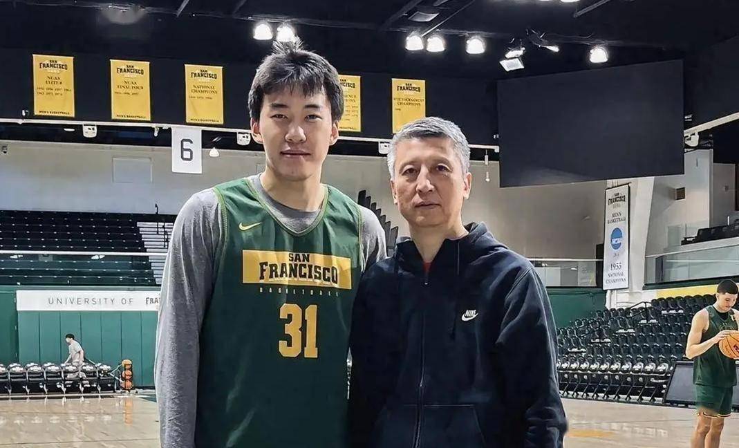 正式官宣！远赴NBA！郭士强空降亚特兰大老鹰，中国男篮春天来了